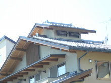 ５）節電する窓＝越屋根窓とハイサイドライト